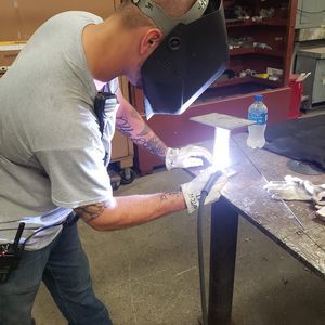 Meet your Posher, Travis